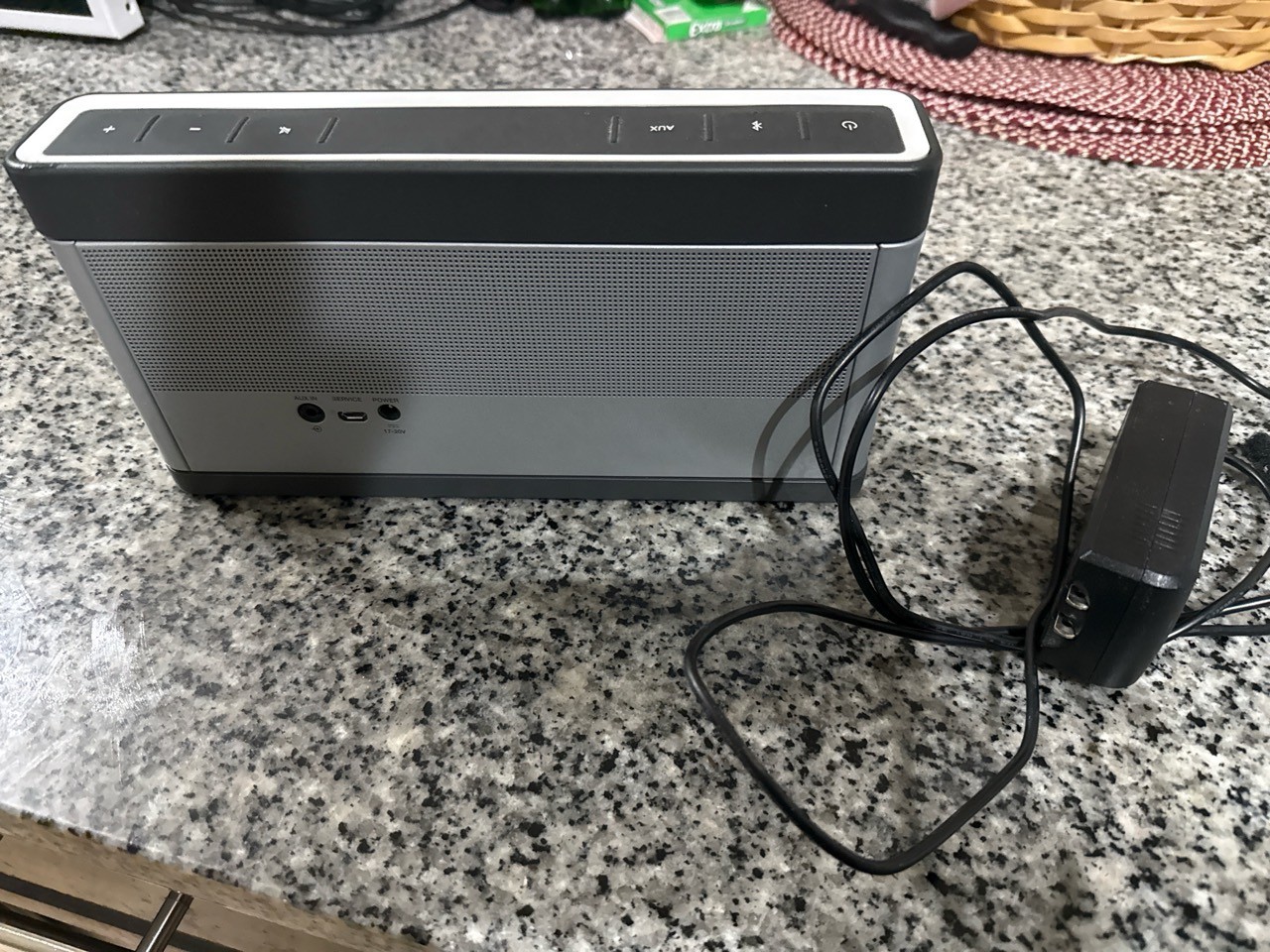 Bose Soundlink III Bluetooth Speaker - Silver - Image 2